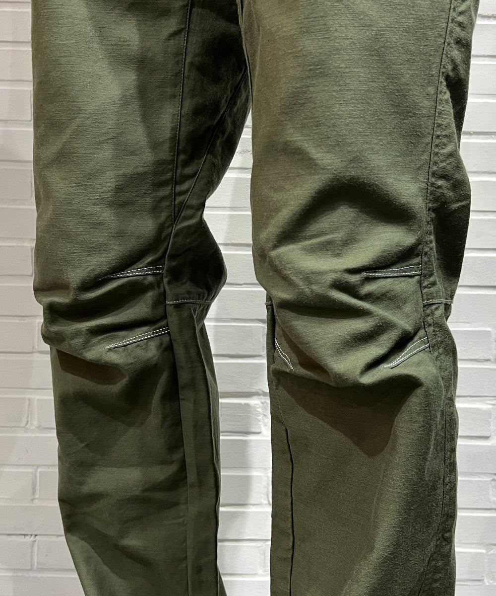 児島新鮮組 - MOUNTAIN PANTS OLIVE - DB&BAR