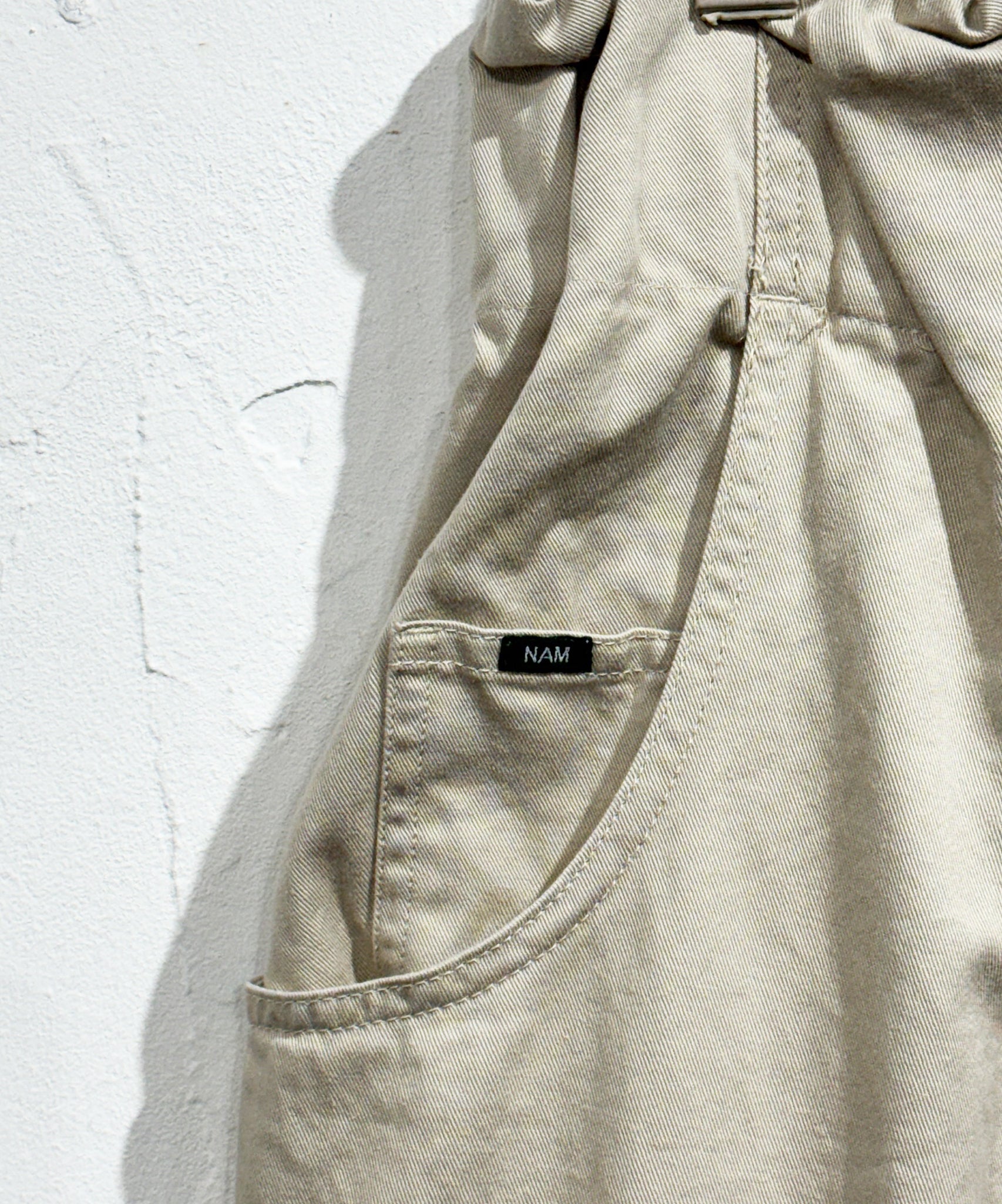 NAM - ACCORDION 5PKT PANTS / KATSURAGI BEIGE 商品画像 - DB&BAR