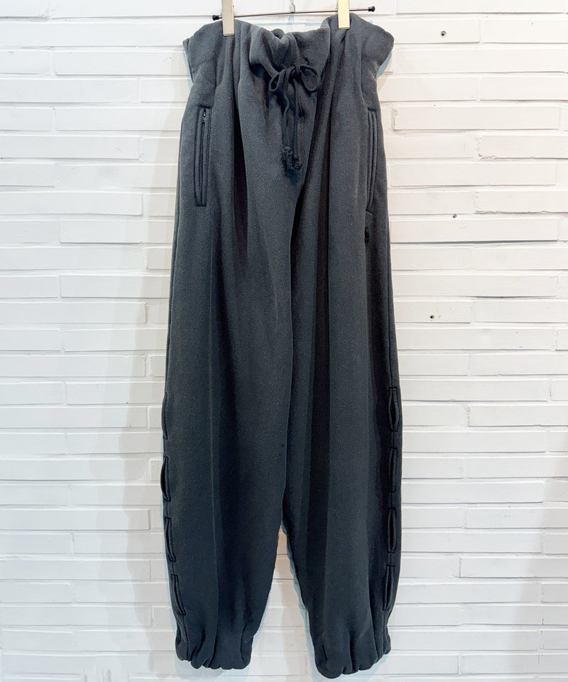 NAM - ACCORDION BREEZE SWEAT PANTS / SHADOW 商品画像 - DB&BAR