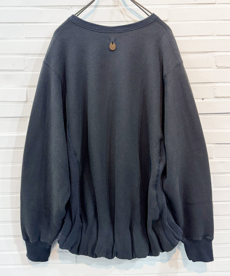 NAM - ACCORDION WORN NECK SWEAT / SHADOW 商品画像 - DB&BAR