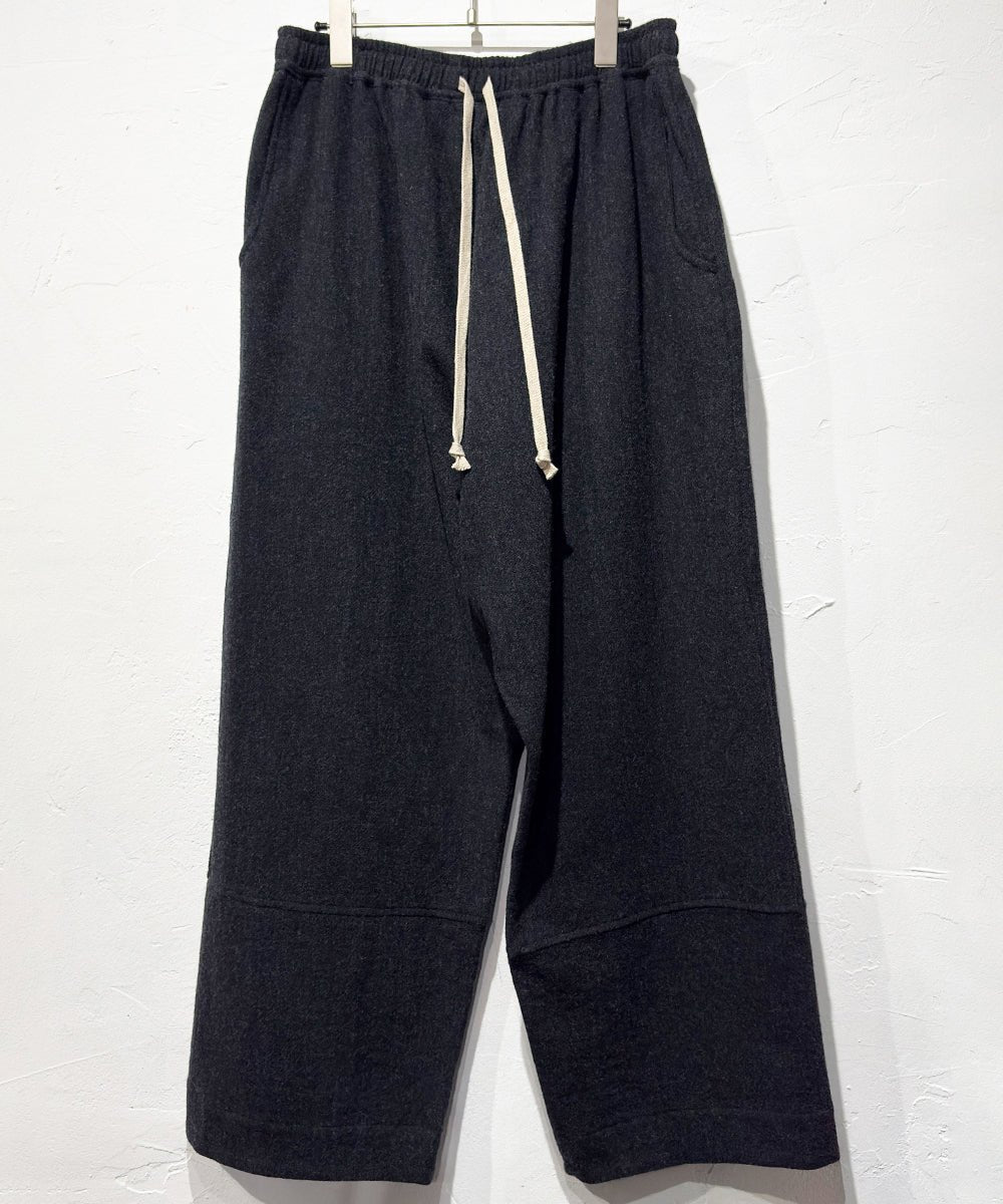 O PROJECT - PLAIN TROUSERS / ANTHRACITE 商品画像 - DB&BAR
