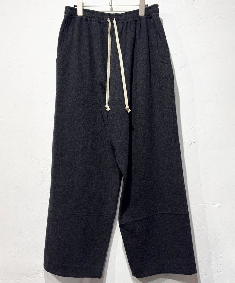 O PROJECT - PLAIN TROUSERS / ANTHRACITE 商品画像 - DB&BAR
