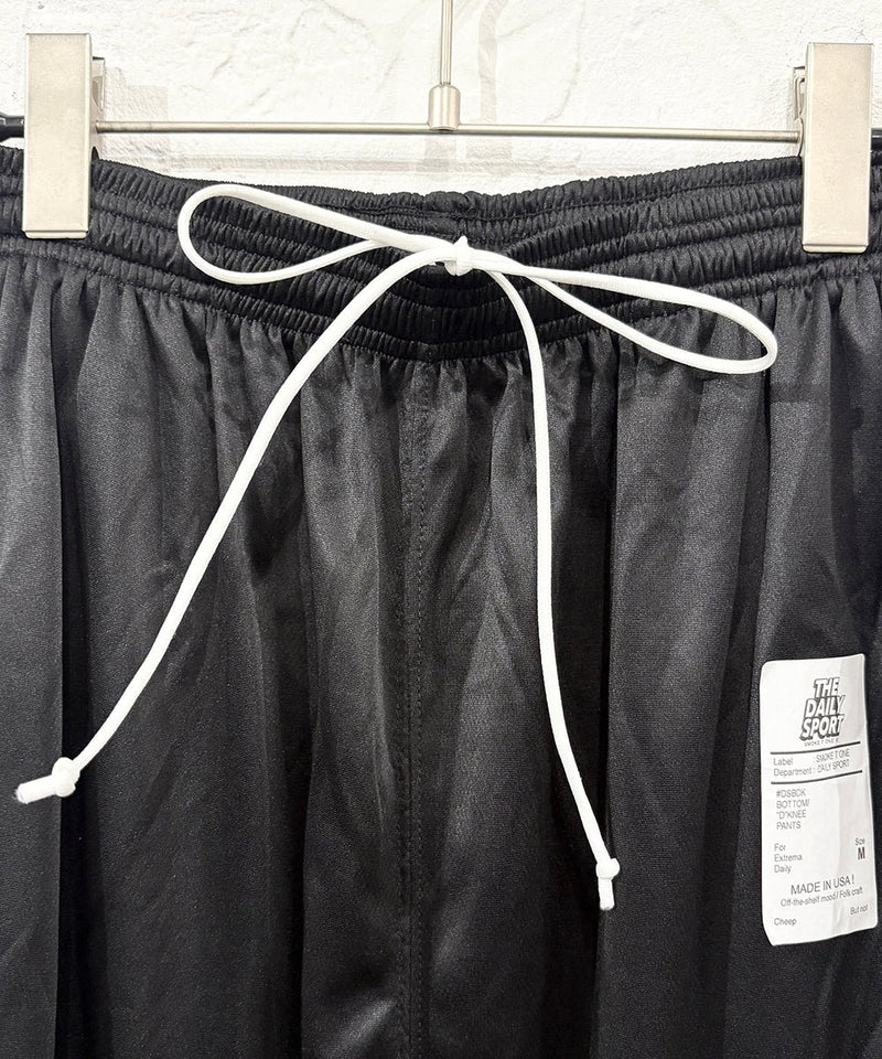 SMOKE T ONE - D - KNEE PANTS / BLACK 商品画像 - DB&BAR