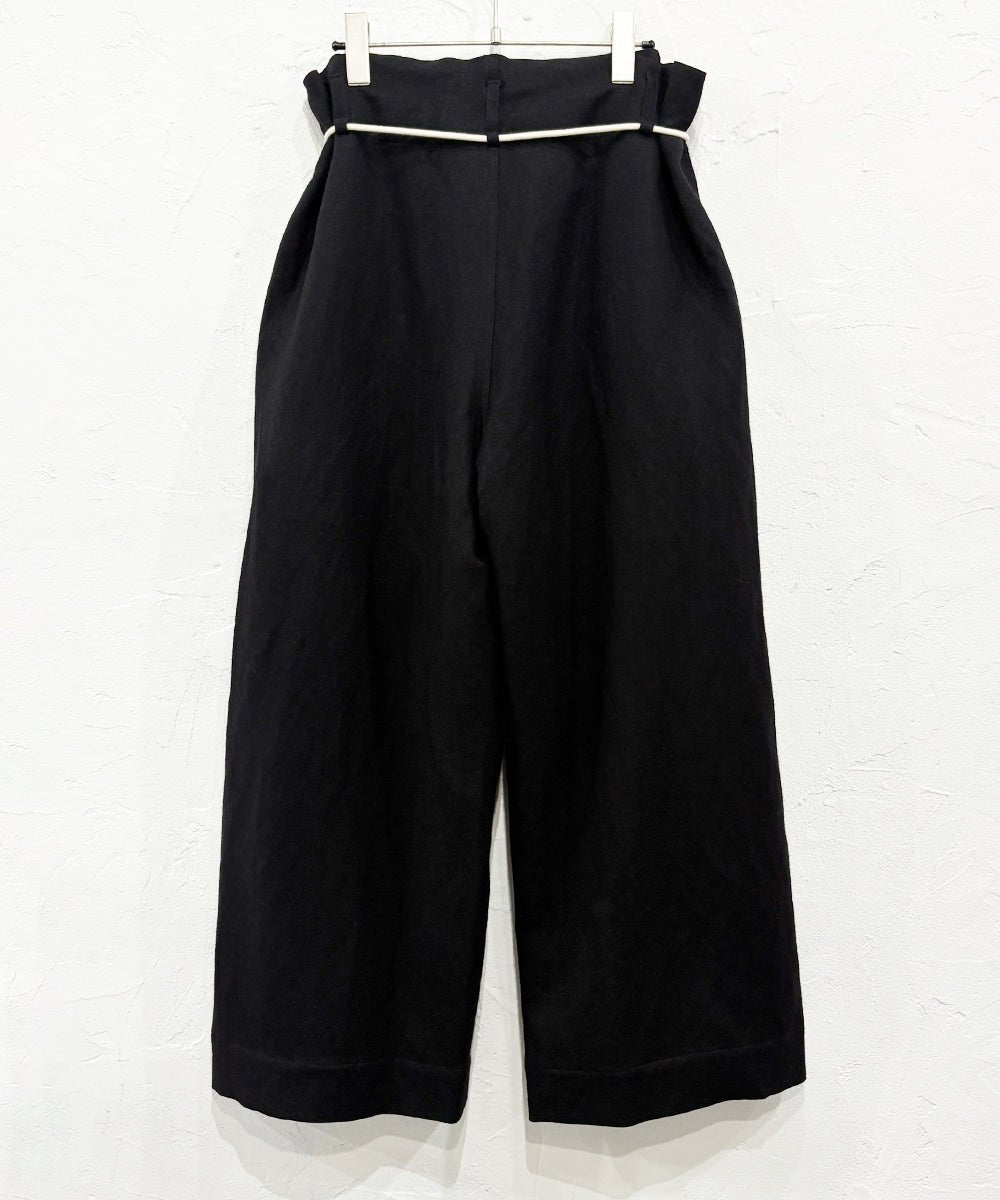 SONO - TUCKER TROUSERS BLACK 商品画像 - DB&BAR