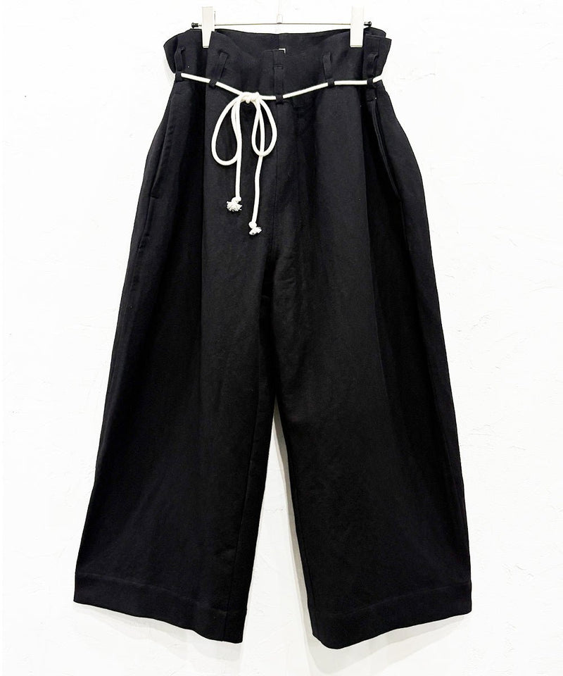 SONO - TUCKER TROUSERS BLACK 商品画像 - DB&BAR
