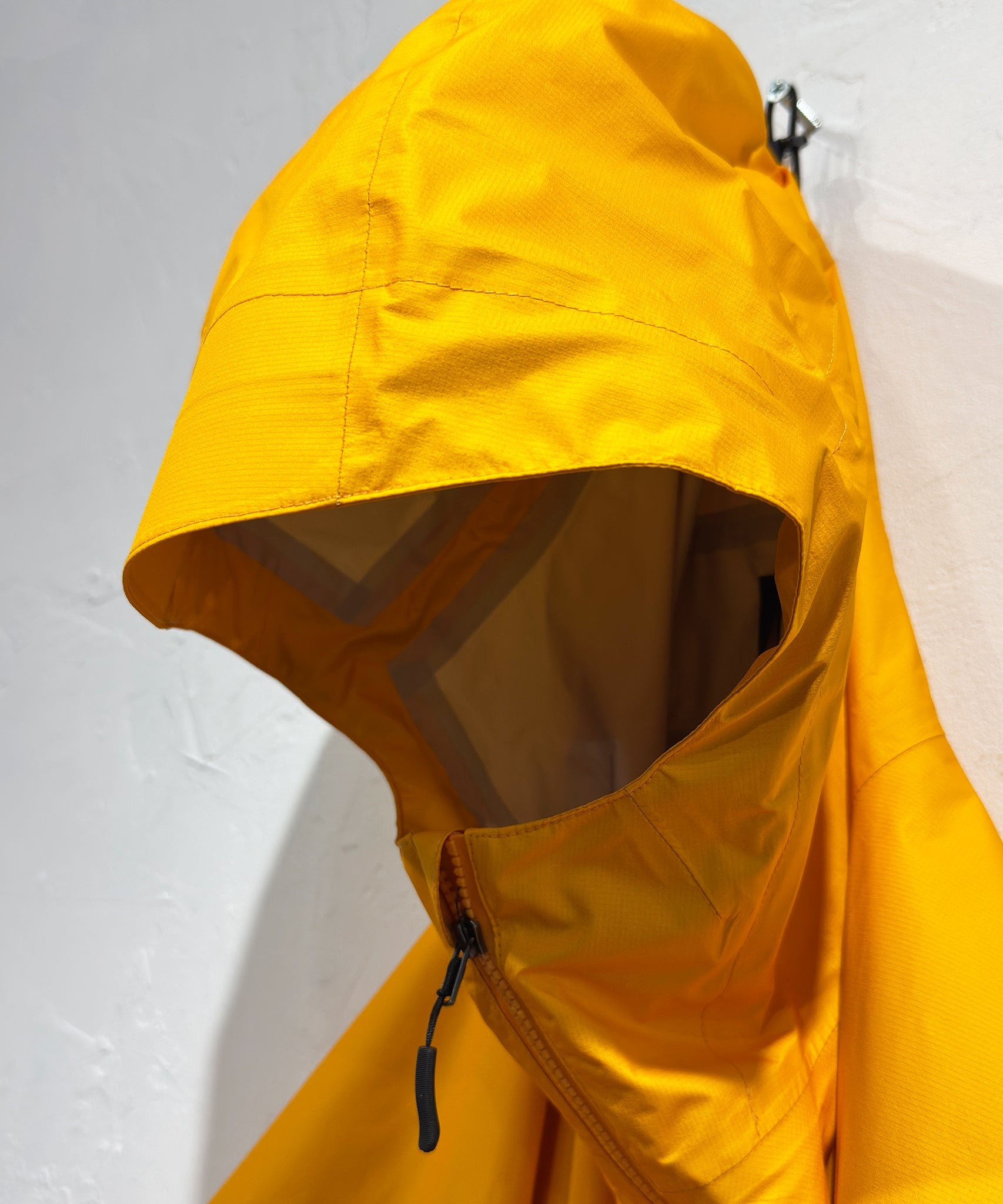 TRAIL BUM - WALKER SHELL JACKET / MANGO - DB&BAR