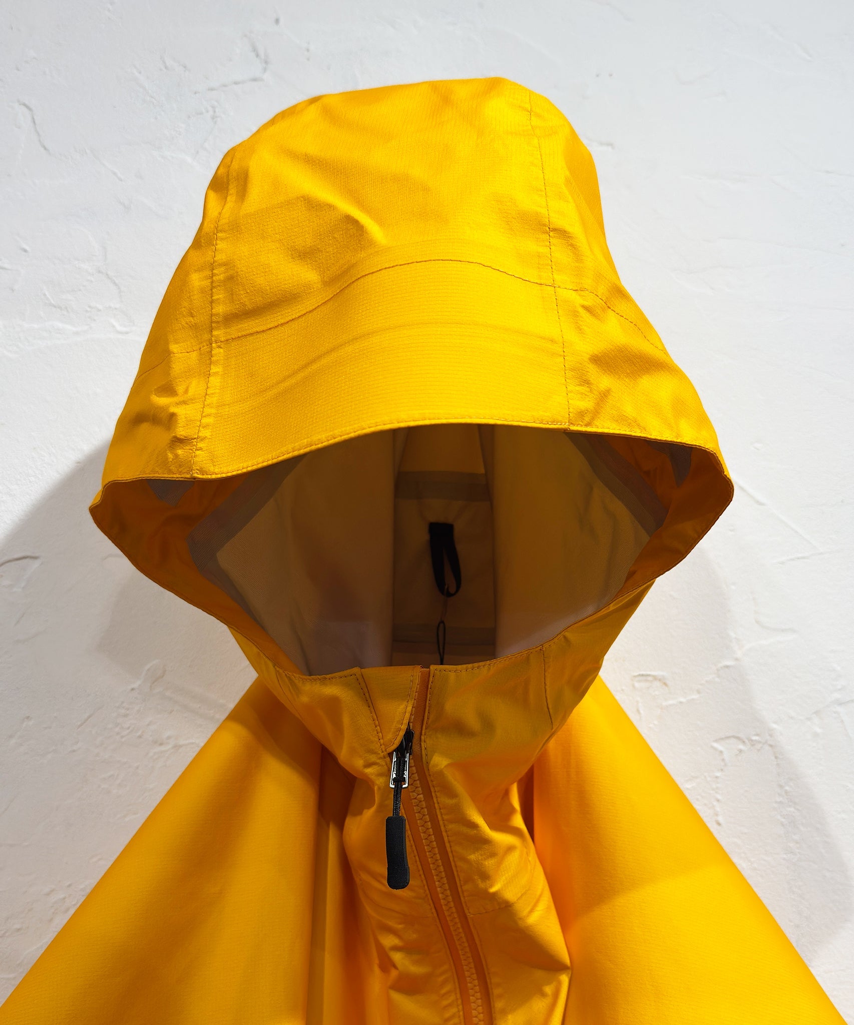 TRAIL BUM - WALKER SHELL JACKET / MANGO - DB&BAR