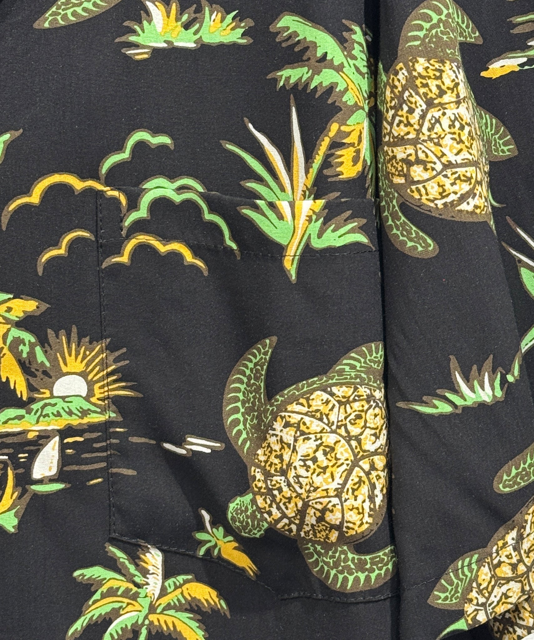 TWO PALMS - RAYON HAWAIIAN SHIRTS “TURTLE” 商品画像 - DB&BAR