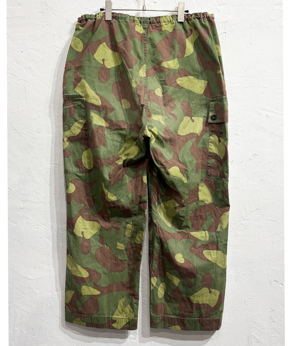 VINTAGE - FINNISH ARMY M62 LEAF CAMO PANTS 商品画像 - DB&BAR