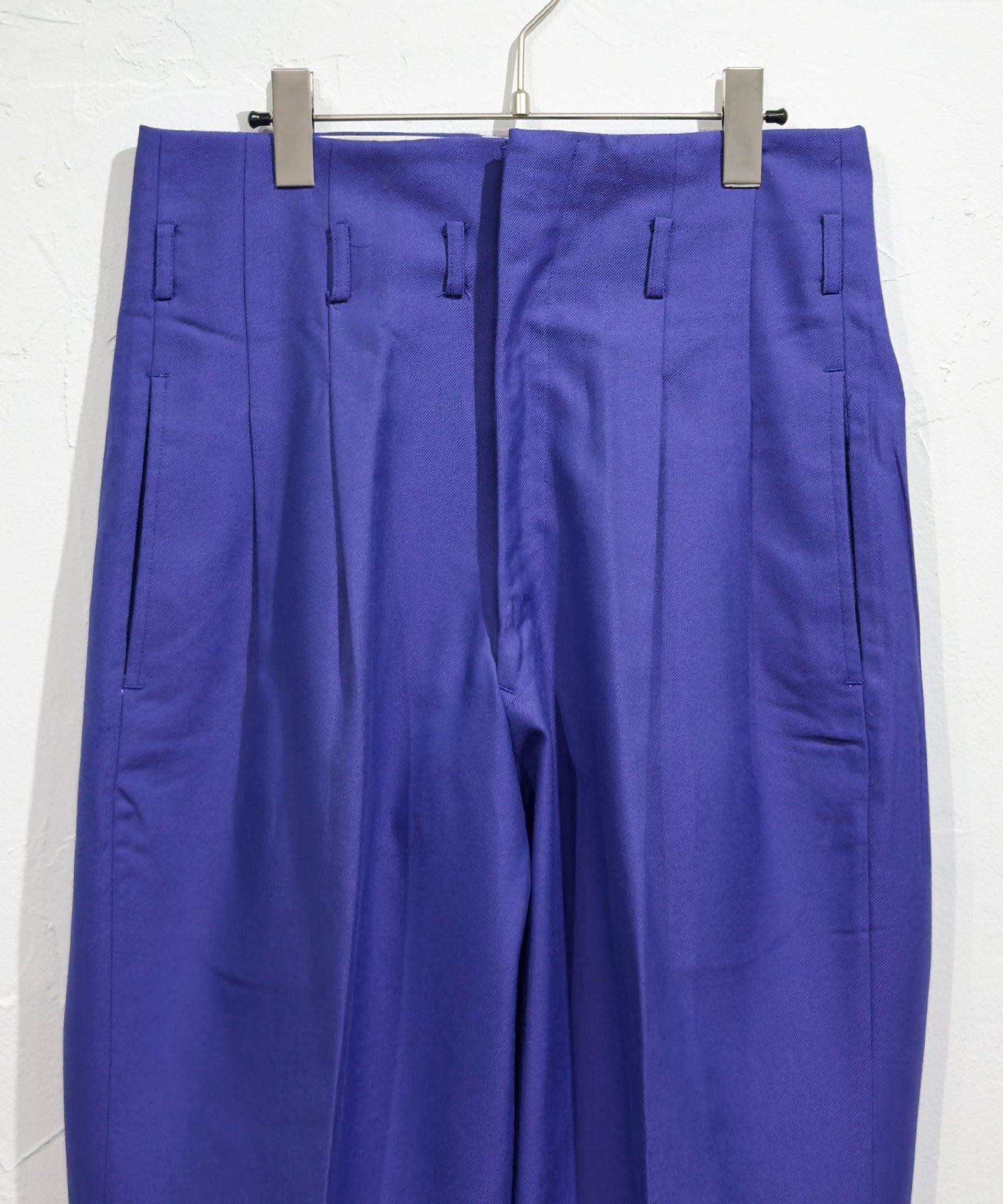 VINTAGE - KING GUARD HIGH WEST TROUSERS ONLINE STORE PAGE | ヴィンテージ キング ガード ハイウエスト トラウザーズ オンラインストアページ
1回のご注文が税込10,000円以上のお買い物は送料無料
中目黒セレクトショップ 商品画像